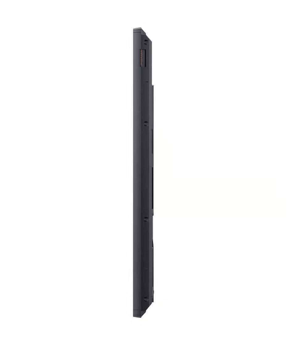 Profilo laterale sottile del monitor Samsung DM55E 55 pollici Full HD ricondizionato, ottimizzato per installazioni di segnaletica digitale. Profilo laterale sottile del monitor Samsung DM55E 55 pollici Full HD ricondizionato, ottimizzato per installazioni di segnaletica digitale.